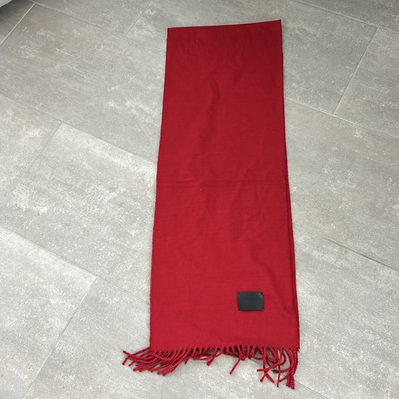 Sofia Cashmere
Fringed Cashmere Evening Wrap NEW - Picture 5 of 5